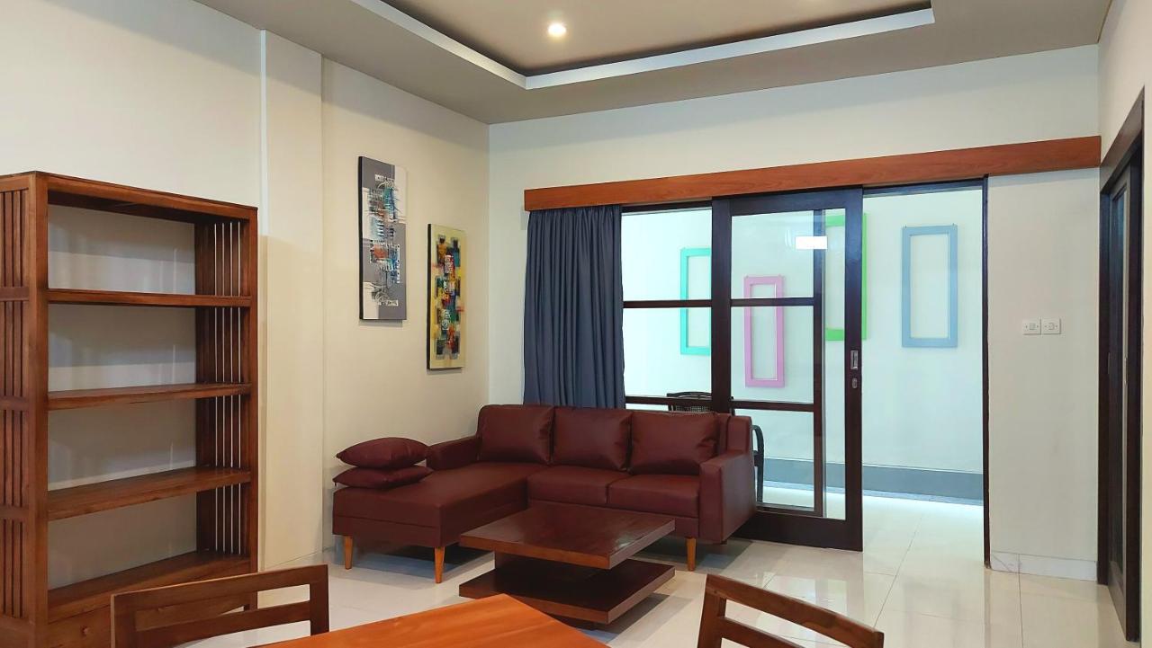 Hotel The New Moon Seminyak Exterior foto