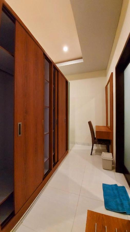 Hotel The New Moon Seminyak Exterior foto