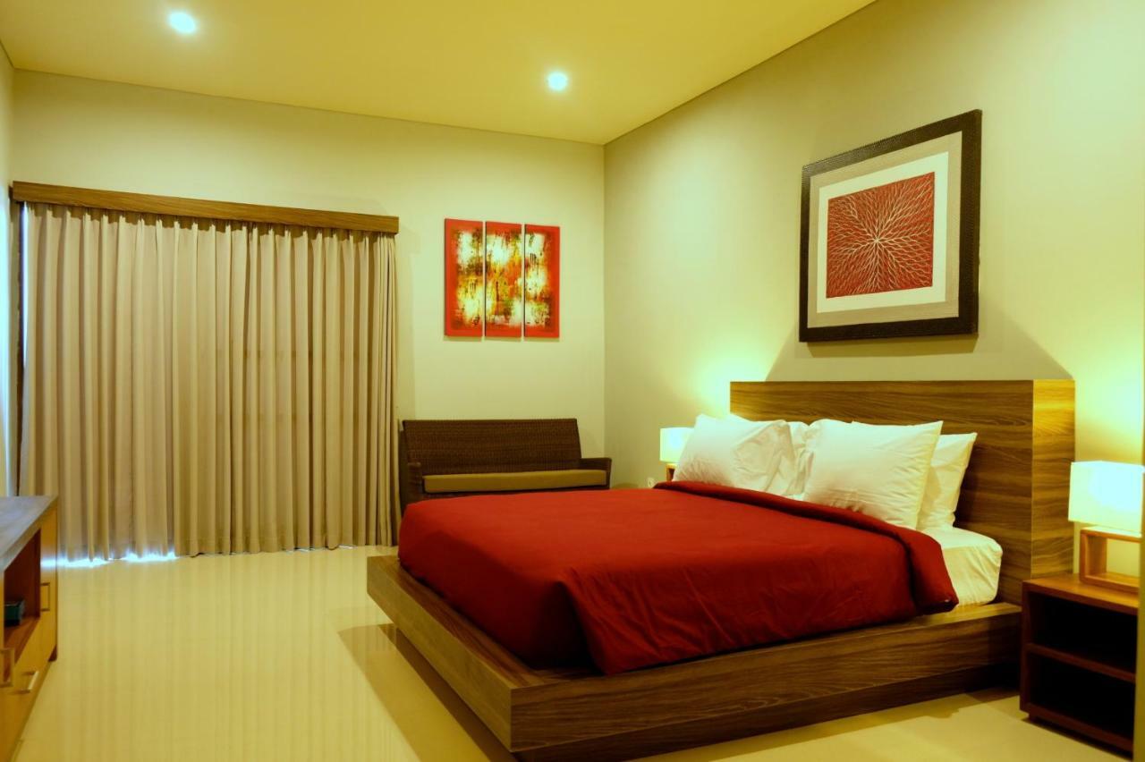 Hotel The New Moon Seminyak Exterior foto